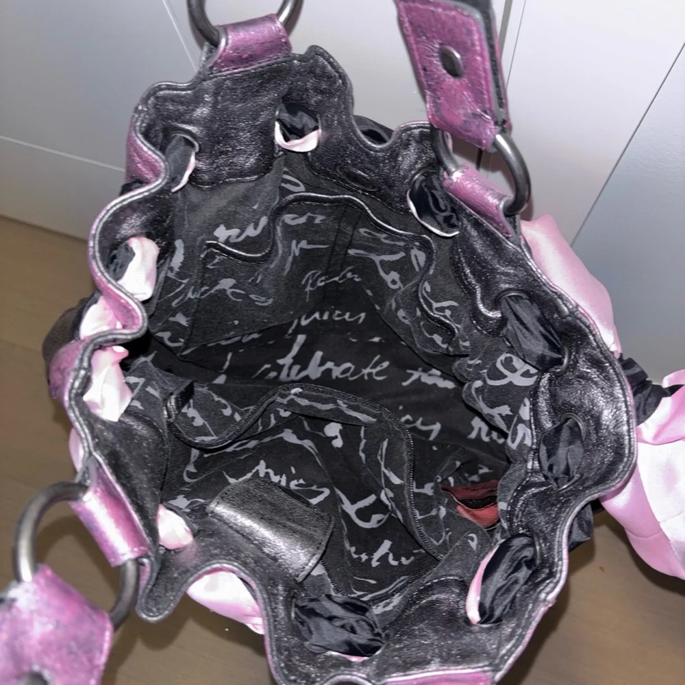 Chic Pink and Black Vintage Juicy Couture Daydreamer Bag - Picture 3 of 5